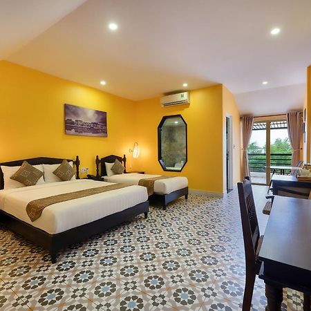 Golden Bell Homestay Hoi An Bagian luar foto