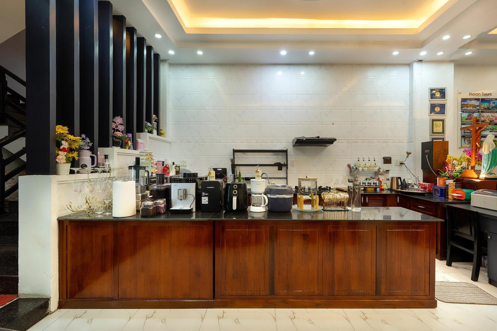 Golden Bell Homestay Hoi An Bagian luar foto