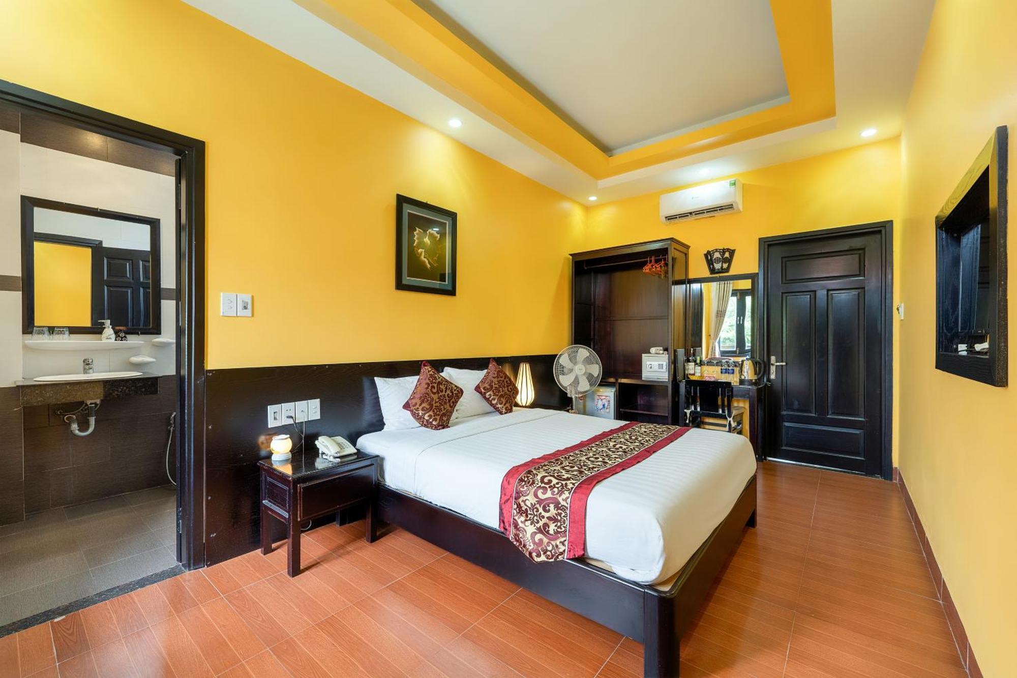 Golden Bell Homestay Hoi An Bagian luar foto