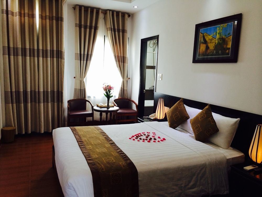 Golden Bell Homestay Hoi An Bagian luar foto